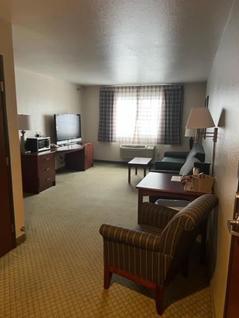 Grandstay Hotel & Suites Becker Extérieur photo