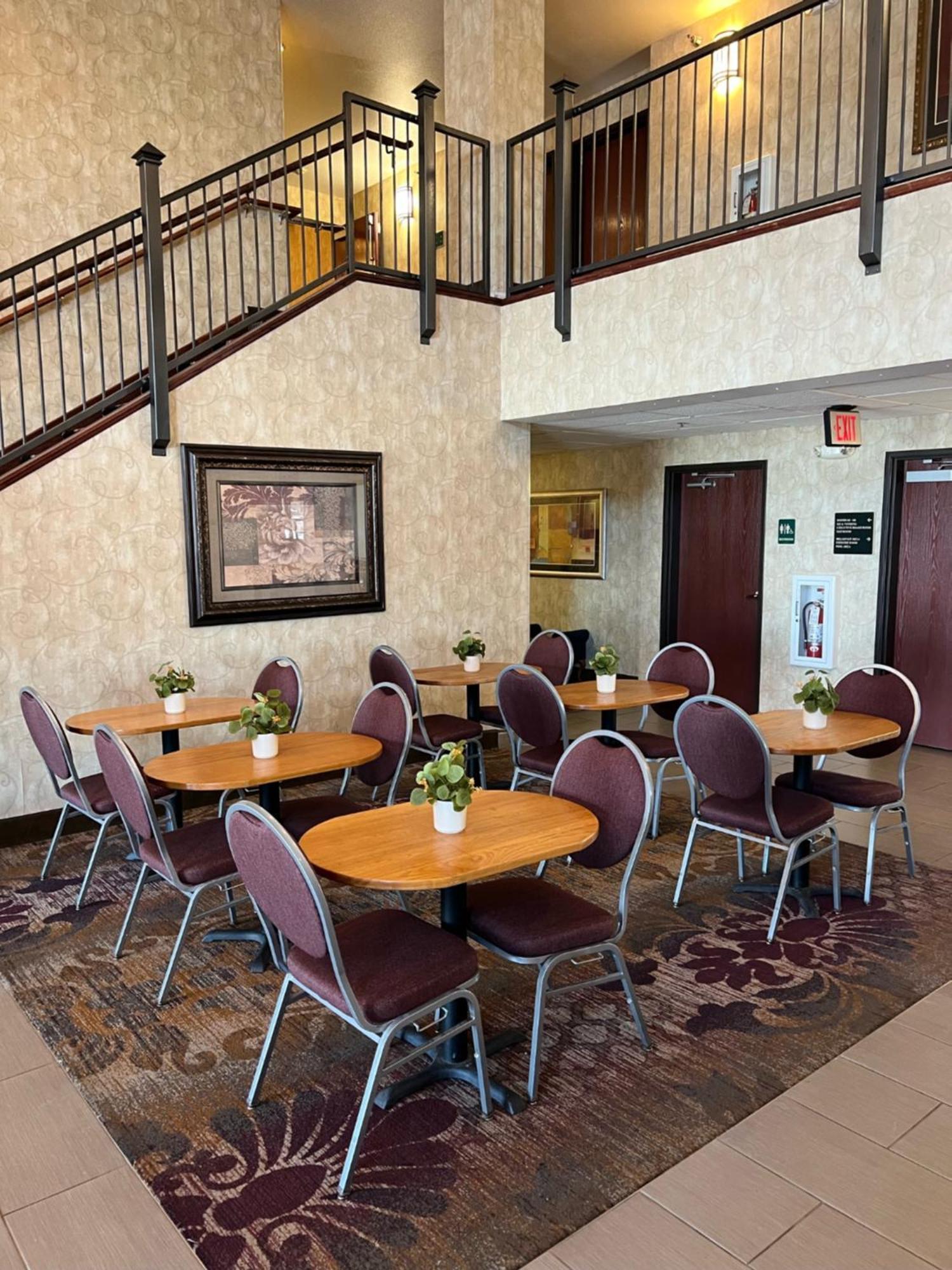 Grandstay Hotel & Suites Becker Extérieur photo